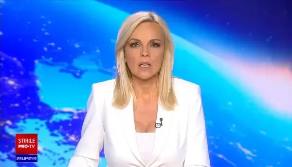 Accident în Caraș Severin. O mașină cu volan pe dreapta s-a izbit de un TIR