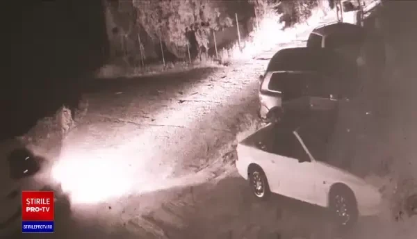 Fabrică ilegală de țigări, descoperită de polițiștii în județul Iași. 12 persoane au fost reținute