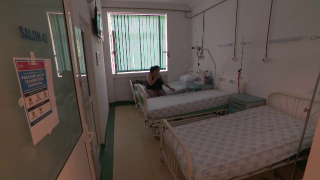 Pacienții din spitale sunt nevoiți, uneori, să suporte chiar și 30 de grade în camere, din cauza lipsei aerului condiționat