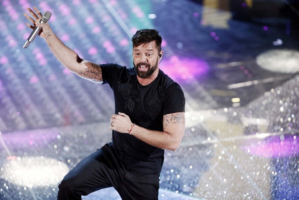 Ricky Martin, acuzat de incest de nepotul său. Artistul riscă 50 de ani de închisoare