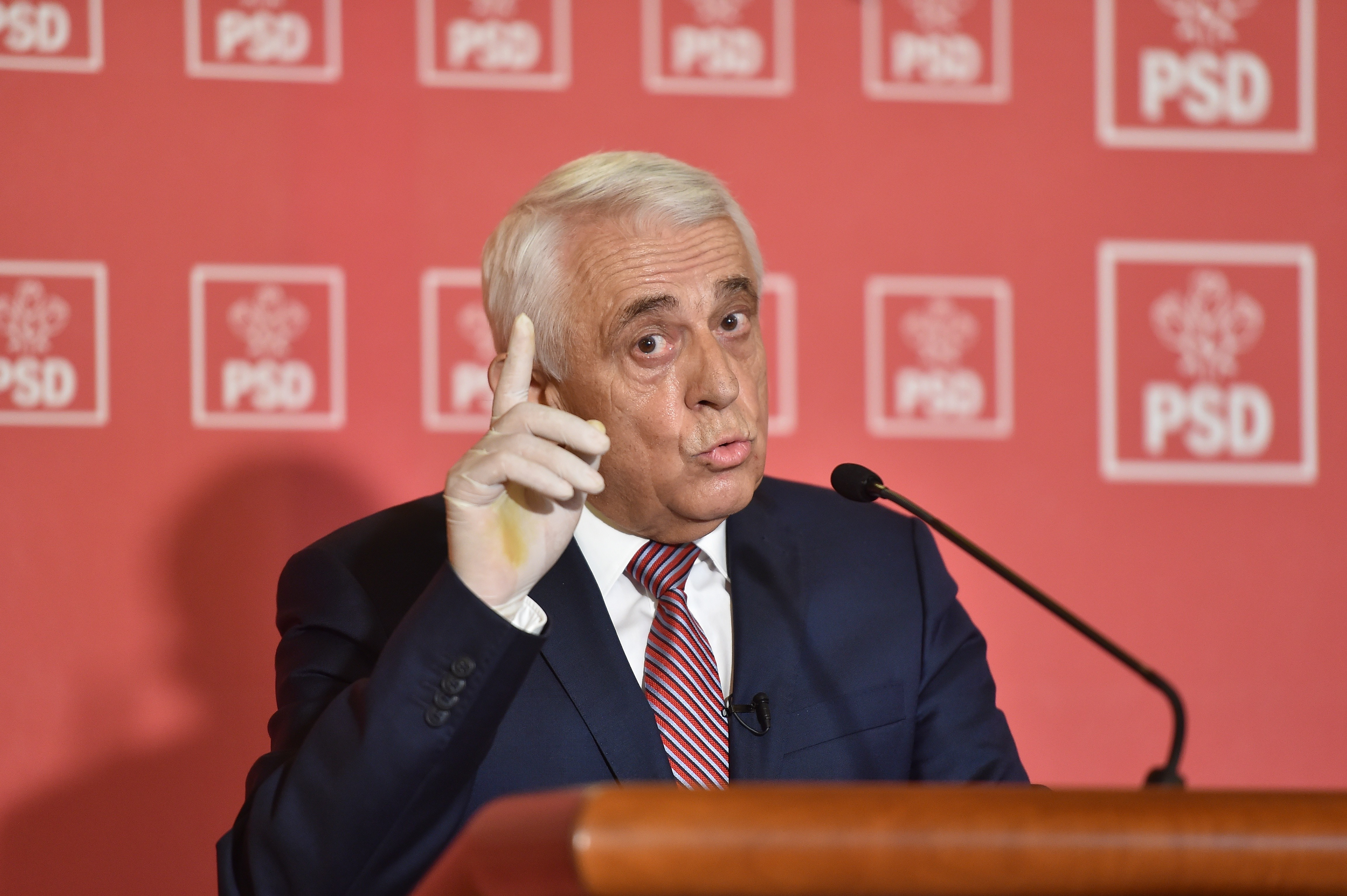 Ministrul Daea, de acord cu slujbele de pe câmp pentru aducerea ploii: ”Disperarea aceasta pe care o avem în țară”