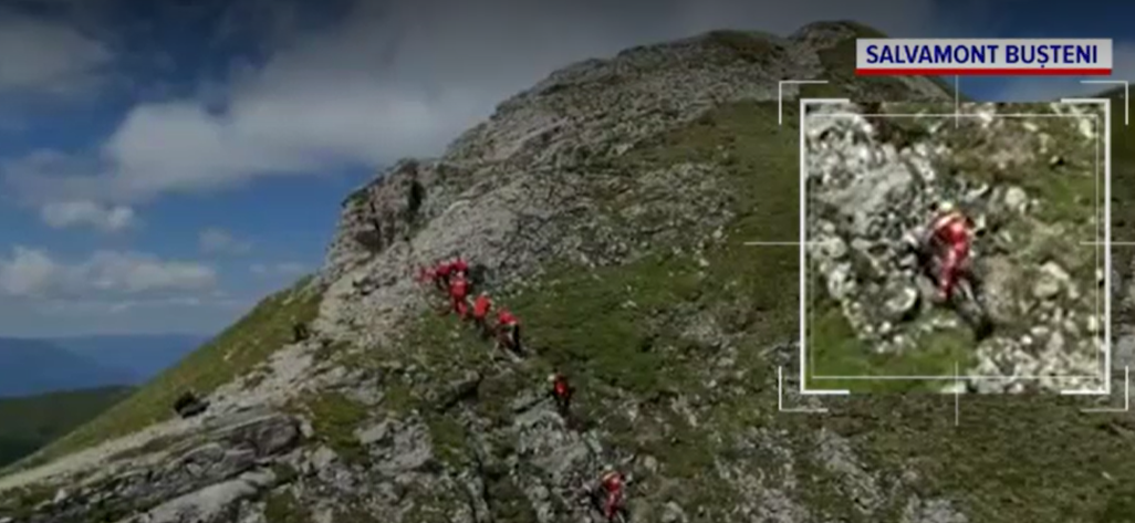 Trupul turistului lovit de trăsnet, recuperat de salvamontişti după o acţiune de peste 10 ore