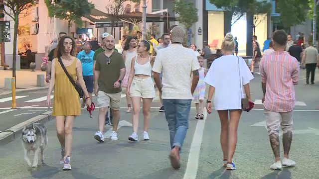 Calea Victoriei, oază de relaxare pentru bucureșteni: Spectacole de păpuși și concerte în aer liber la sfârșit de săptămână