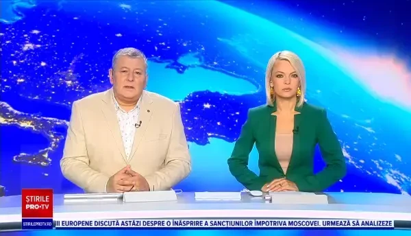 Un șofer din Târgu Mureș a intrat cu autoturismul într-un stâlp după ce una dintre anvelope a explodat