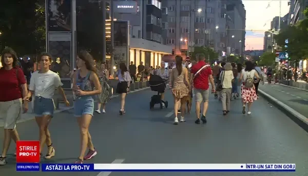 Calea Victoriei, oază de relaxare pentru bucureșteni: Spectacole de păpuși și concerte în aer liber la sfârșit de săptămână