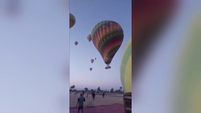 Aproape de tragedie: Doi turiști au fost răniți după o plimbare cu balonul cu aer cald în Egipt