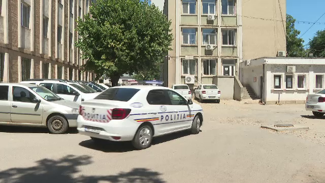 O femeie a anunțat că două tinere din Galați au fost răpite de pe stradă. Polițiștii se confruntă cu o situație ciudată