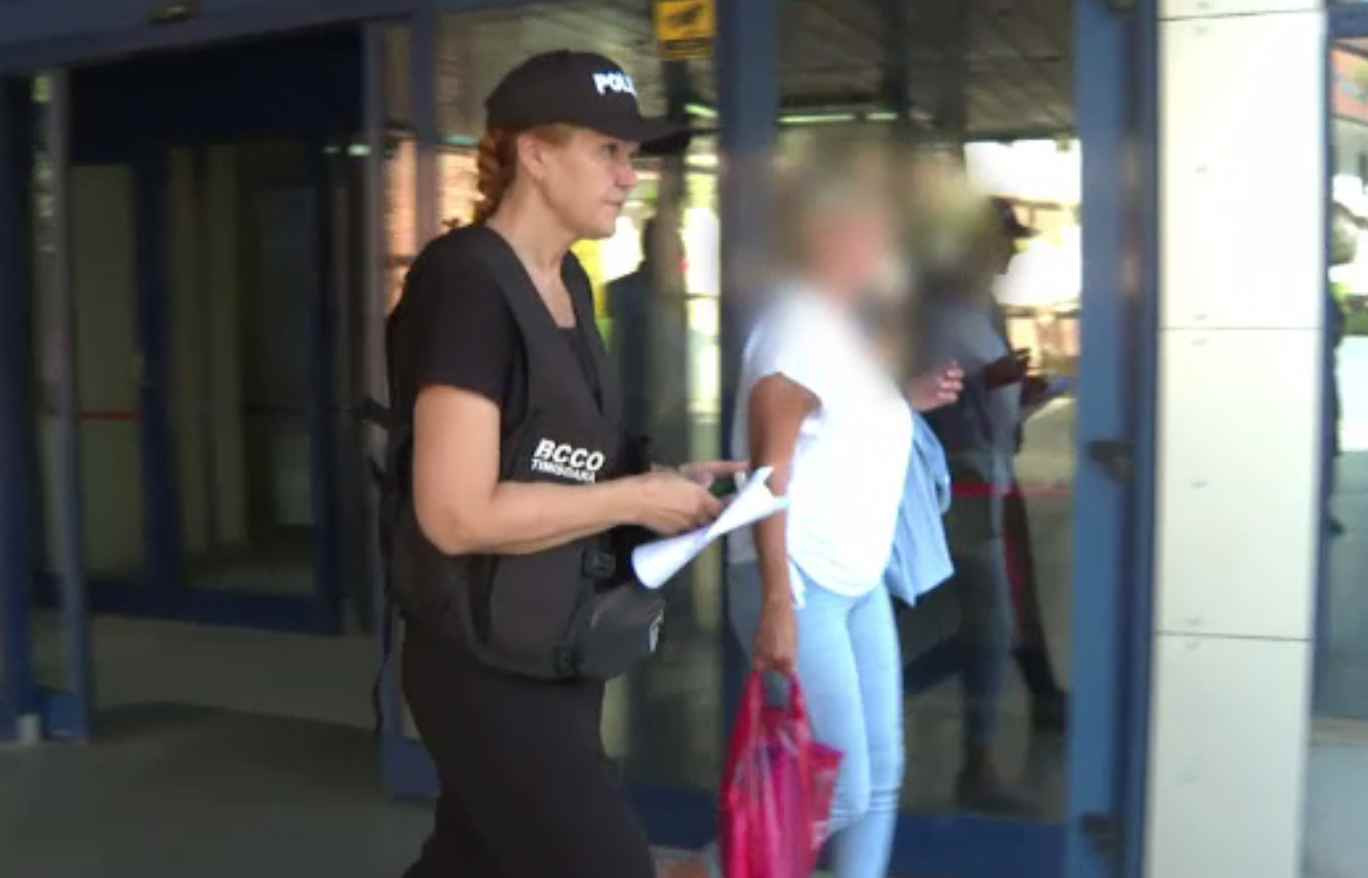 Funcționară bancară din Timișoara, ridicată pentru furtul a 2,5 milioane de euro. I-a sustras în 12 ani din conturi