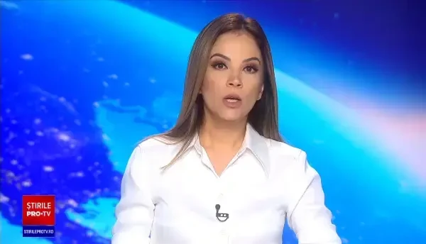 O tânără de 24 de ani a murit după ce a intrat cu mașina într-un TIR. Șoțul și copiii se aflau în autoturism