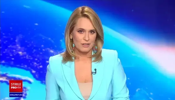 Brad Pitt a apărut în fustă și bocanci negri în Berlin. GALERIE FOTO