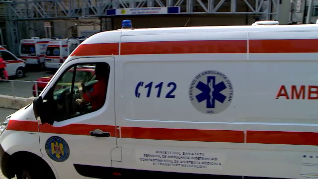 Unui bărbat din Iași i-a fost smulsă complet mâna, în timp ce încărca marfă într-un TIR