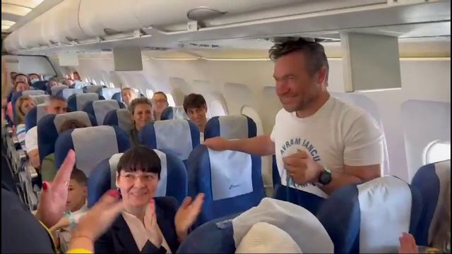 Primul român care a traversat înot Canalul Bristol a ajuns în România. Avram Iancu: „A fost deosebit de dificil”