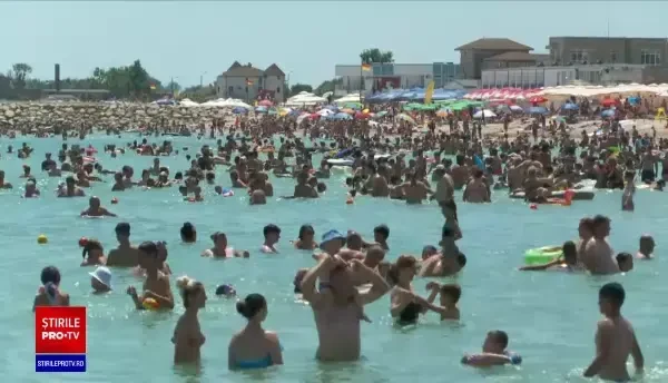 100.000 de turiști pe litoralul românesc, în acest weekend. Stațiunea aleasă de cei mai mulți oameni