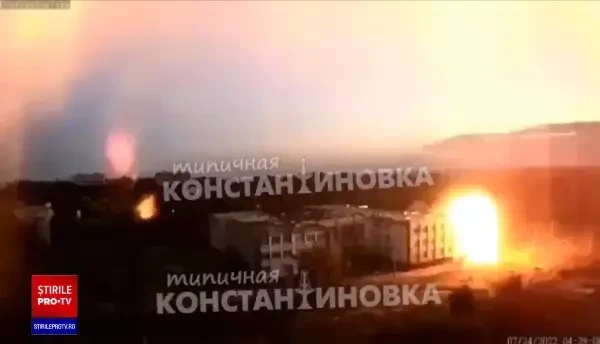 "Ploaie de foc" asupra orașului Donețk. Atac cu muniție incendiară. VIDEO