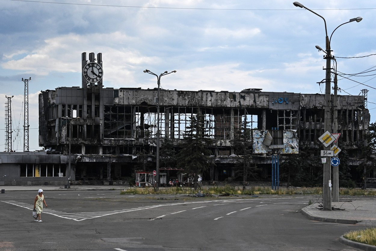 Forţele de ocupaţie ruseşti continuă încercările de a desfăşura operaţiuni de asalt. Însă situația de pe front rămâne stabilă
