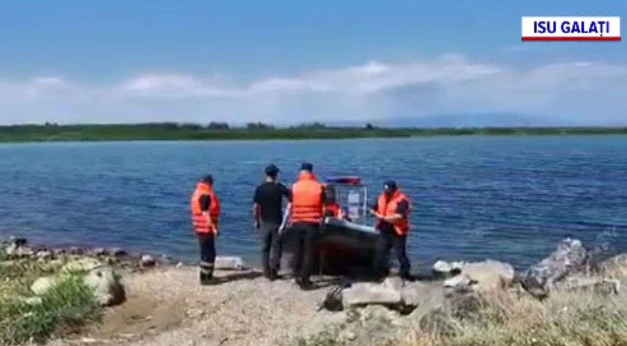 Tragedie în județul Galați. Un bărbat s-a înecat după ce și-a dus câinele să se răcorească în râul Siret