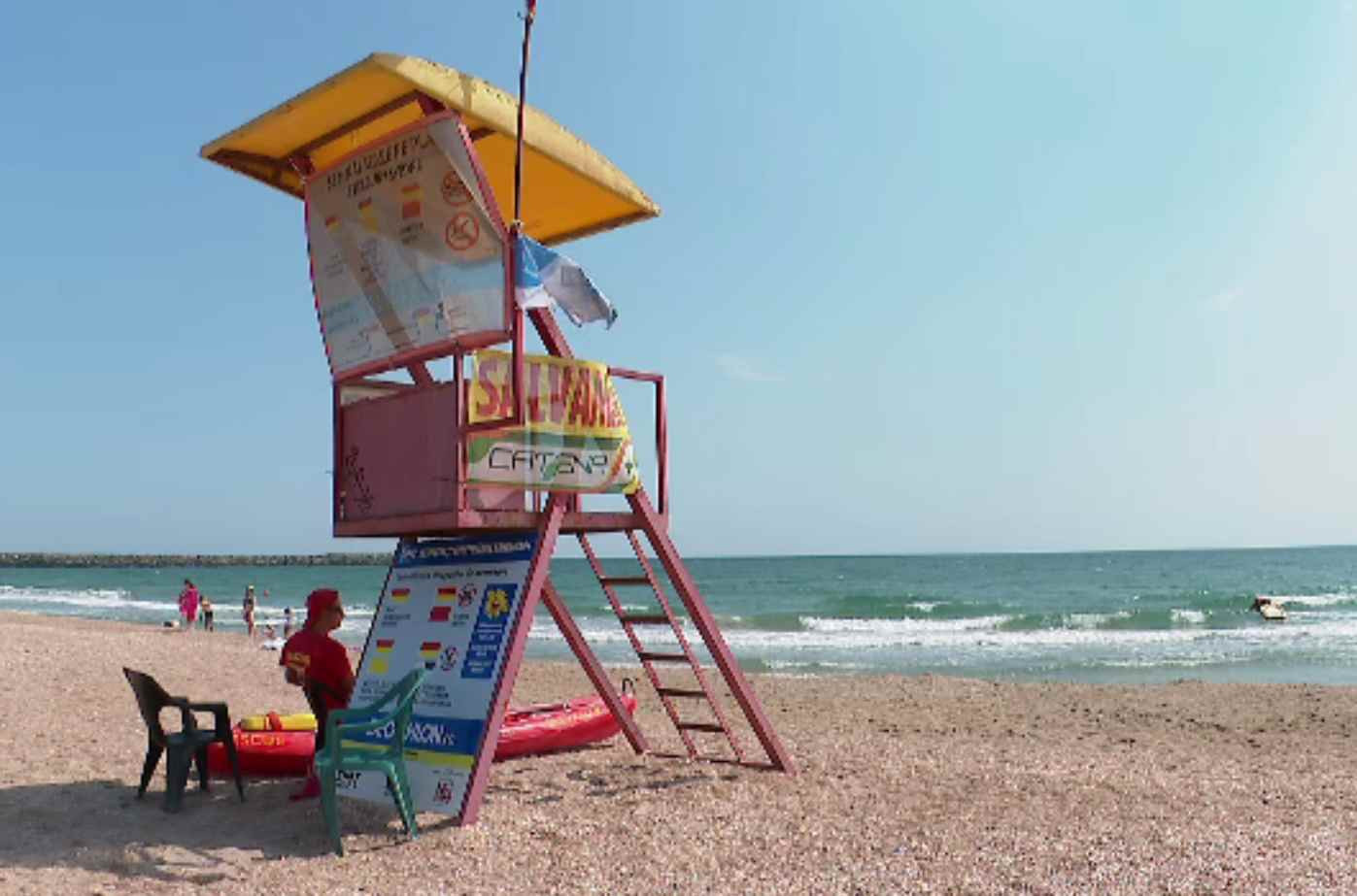 Scene dramatice pe litoral. Un bărbat s-a &icirc;necat &icirc;n Vama Veche, iar alți turiști au fost salvați &icirc;n ultimul moment