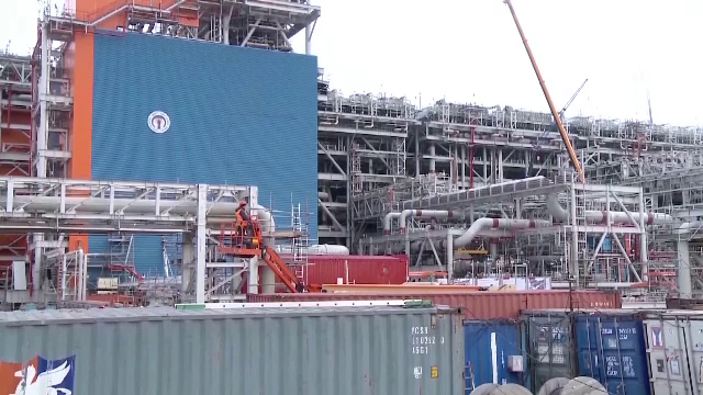 Rusia reduce la doar 20% livrările de gaz spre Europa, în timp ce bombardează școli în Ucraina