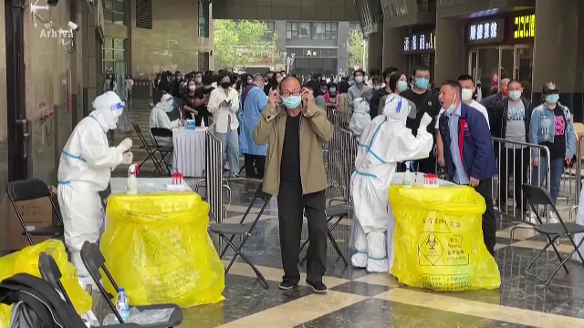 Un milion de oameni din Wuhan, China, forțați să intre în carantină din cauza a patru cazuri asimptomatice de Covid