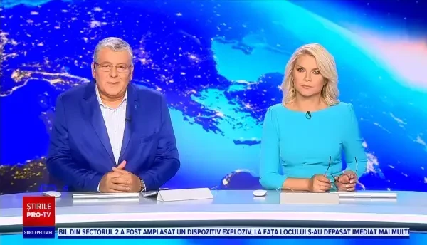 30 de mistreți, la plimbare prin centrul Bratislavei. Mai mulți localnici i-au filmat de la balcon