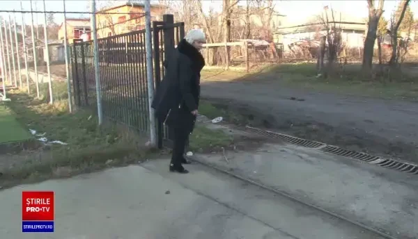 Ce despăgubiri trebuie să plătească o școală din Botoșani unui elev, după ce poarta de la intrare a căzut peste el