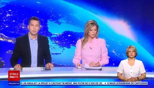 O vulpe căzută în fântână, salvată de pompieri la Orăștie