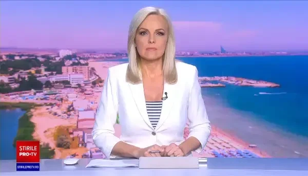 Scene incredibile: Turiștii din Eforie au salvat un câine lăsat într-o mașină, în caniculă