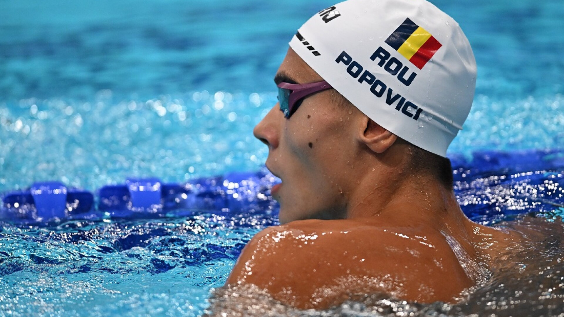 David Popovici s-a calificat în semifinalele de 200 m liber la Europene. Când va evolua campionul român