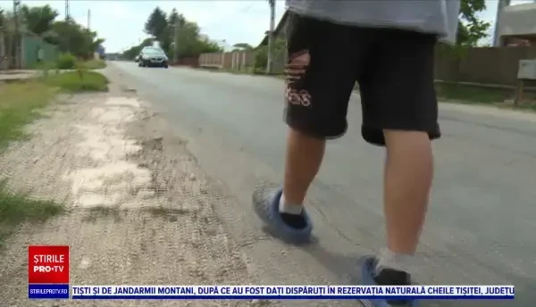 Accident mortal în Dâmbovița. Un bărbat trecut prin alte două accidente rutiere și-a pierdut viața lovit de o mașină