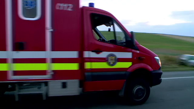 Accident în Bran cu patru răniți. Două persoane au rămas încarcerate