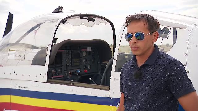 Tot mai mulți români cu bani iau cursuri de zbor pentru a pilota avioane personale. Care sunt costurile