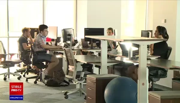 S-a schimbat legislația pentru angajații care au copii mai mici de opt ani și pentru proaspeții părinți. Ce beneficii au acum