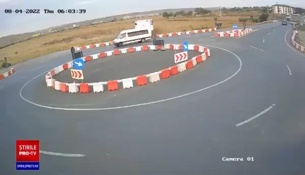 Accident grav în Iași, cu nouă răniți. Momentul a fost filmat. VIDEO