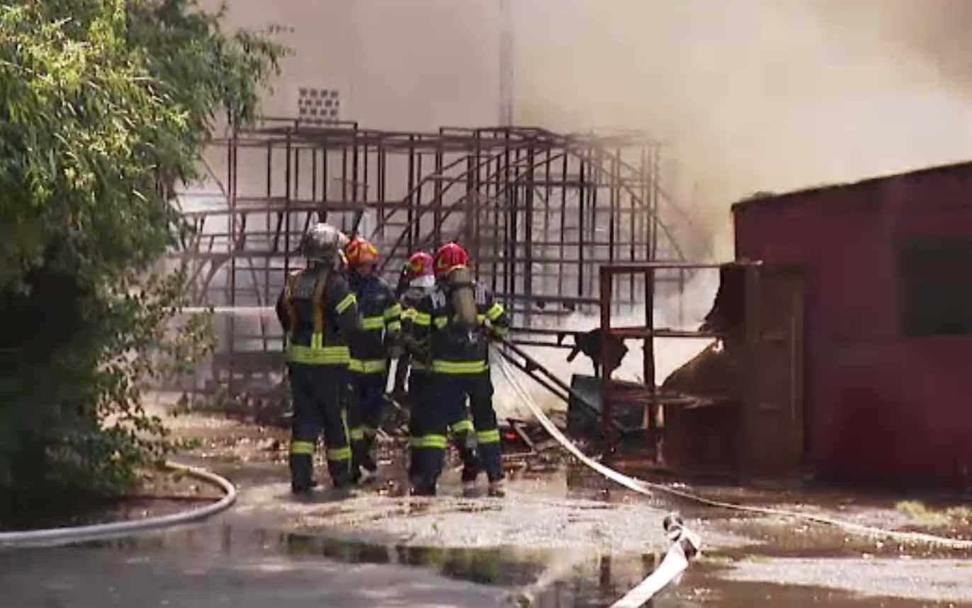 Anexă a Operei Naționale din București, mistuită de flăcări. Conducerea instituției crede că a fost incendiată intenționat
