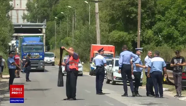 Motociclist de 70 de ani, omorât în Dâmbovița de un tânăr cu BMW care a intrat în depășire fără să se asigure