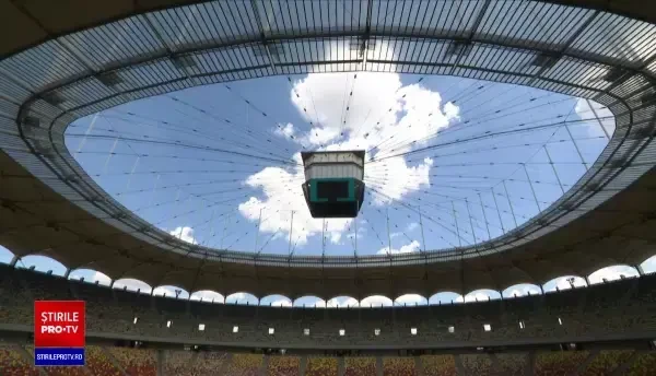 Acoperișul Arenei Naționale se închide doar cu ajutorul alpiniștilor utilitari. Ce măsură a luat Nicușor Dan