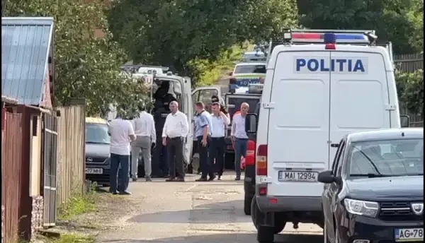 Cinci oameni au fost găsiți morți într-o casă din Bascov, lângă Piteşti. Principalul suspect, de 53 de ani, a fost prins