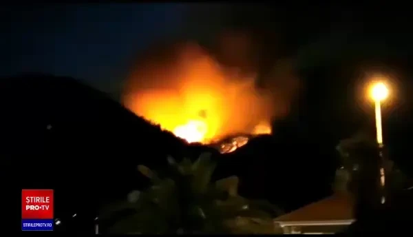 Români, martori ai incendiului violent din Thassos: “A ars toată noaptea”