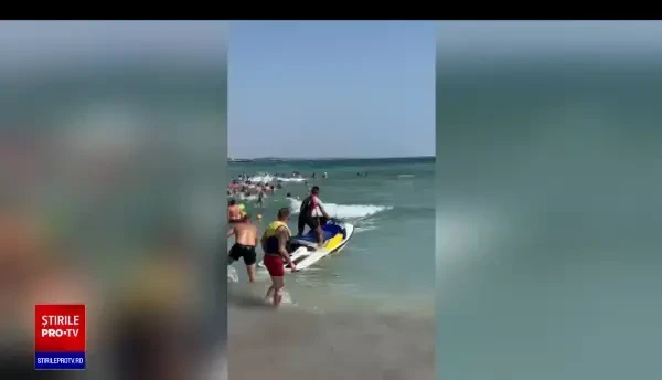 Salvamarii români visează la tehnicile de salvare folosite în țările dezvoltate. Câți turiști s-au înecat sezonul acesta