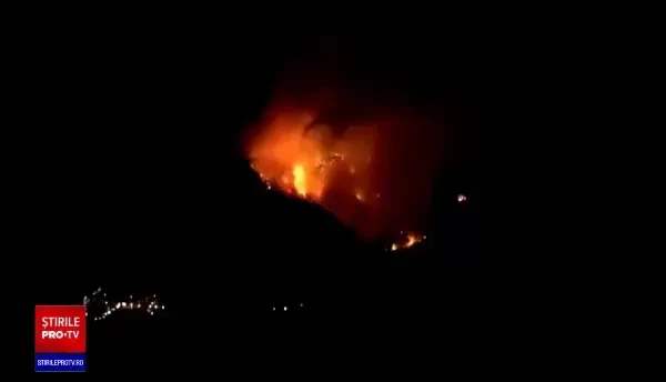 Aproximativ 100.000 de turiști români sunt în Thassos, acolo unde incendiile au reizbucnit. Mărturii de la fața locului