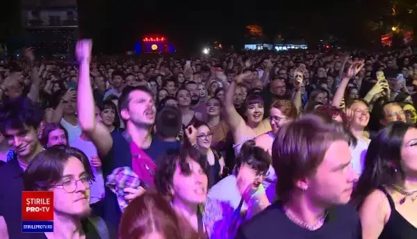 Zeci de mii de tineri au petrecut momente magice în prima seară de Summer Well. Cine a urcat pe scenă