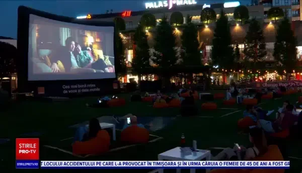 Proiecție caritabilă de film, la un mall din Iași. Pelicula aleasă
