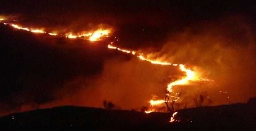 Opt sate din nord-estul Spaniei au fost evacuate din cauza indendiilor de vegetație