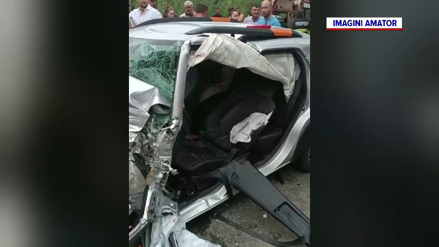 Tânăr din Maramureș căutat de polițiști după ce a comis un accident cu șase victime și a fugit