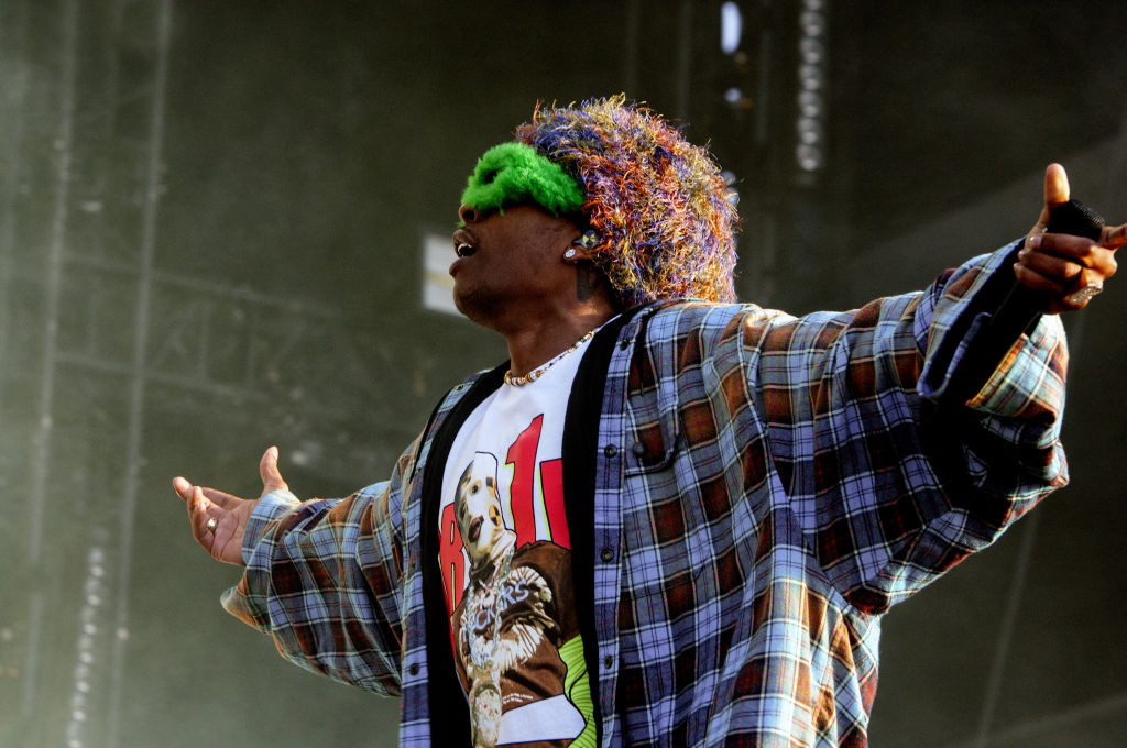 Rapperul american A$AP Rocky, partenerul Rihannei, pus sub acuzare pentru atac cu armă