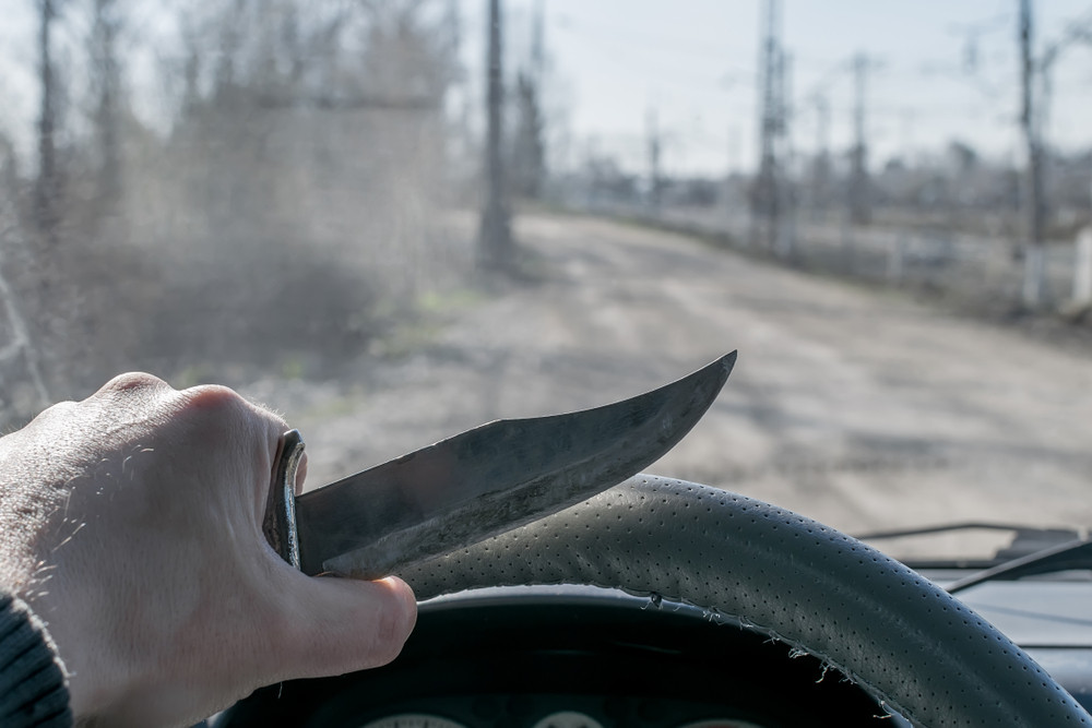 Șofer din Timișoara, arestat după ce l-a înjunghiat pe pasagerul din dreapta