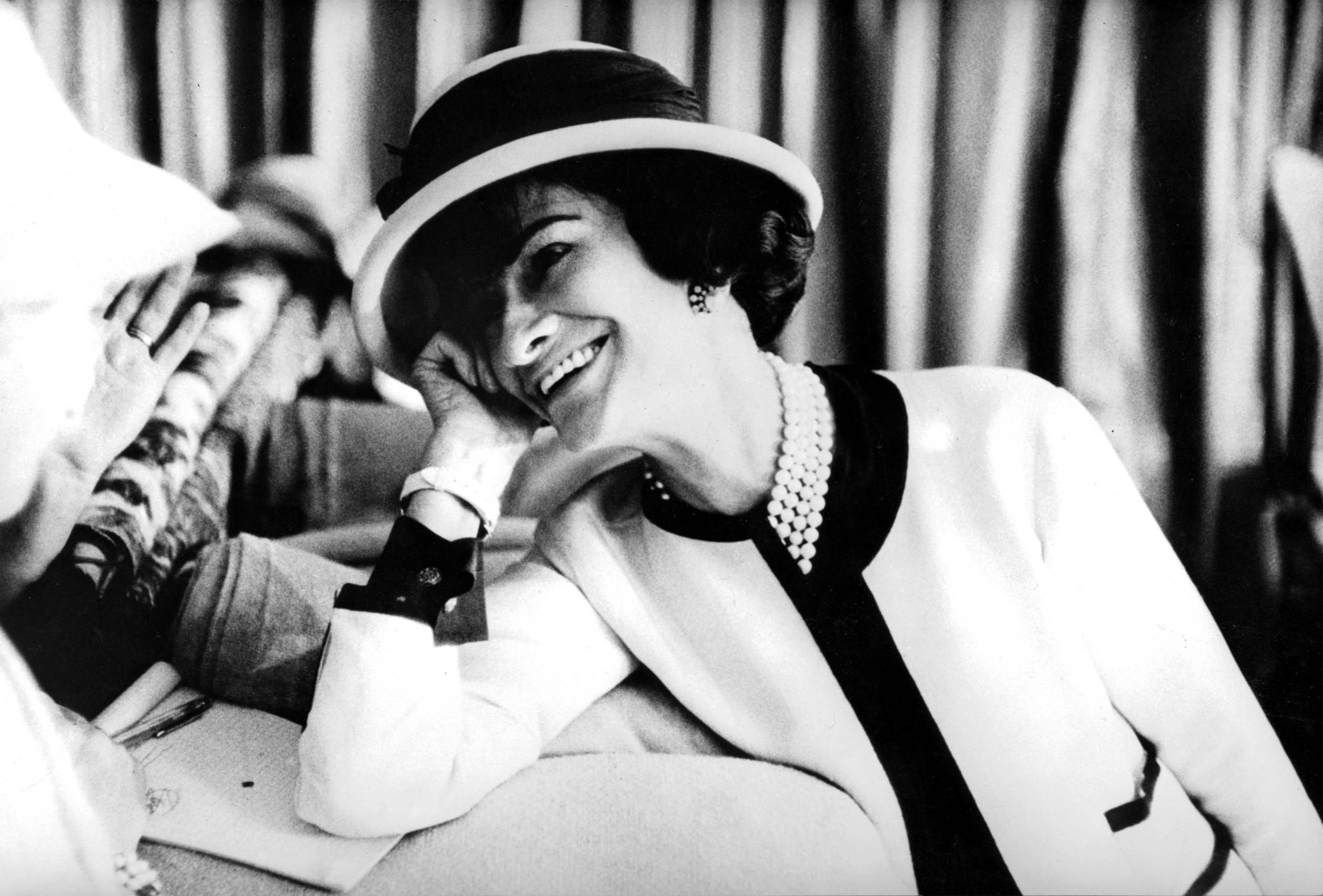 Coco Chanel: Viața celei mai cunoscute creatoare de modă din secolul XX