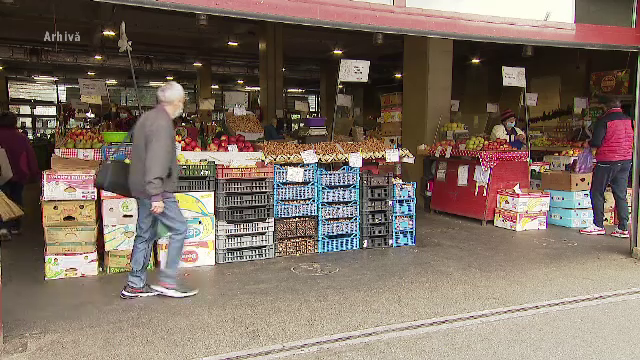 Ce nereguli au găsit autoritățile în piețele din București. Printre ele se află produse din import etichetate „românești”