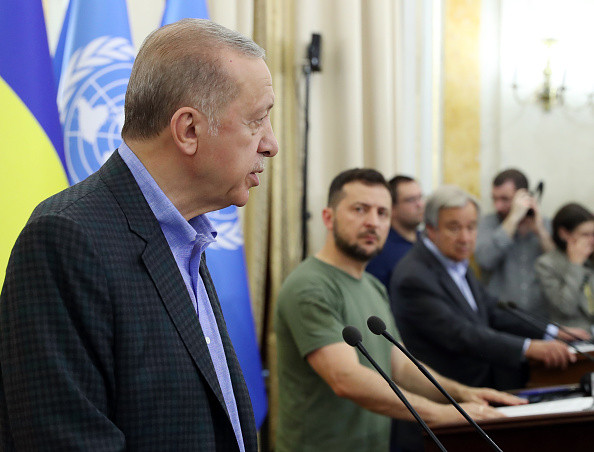 Erdogan, după întâlnirea cu Zelenski: Ucraina „merită” să adere la NATO