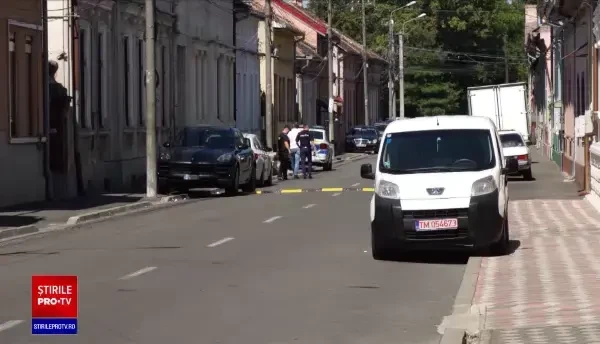 Scandal între două clanuri din Lugoj, din cauza unui botez. „Avem mașini de 400.000 euro. Au intrat peste noi”